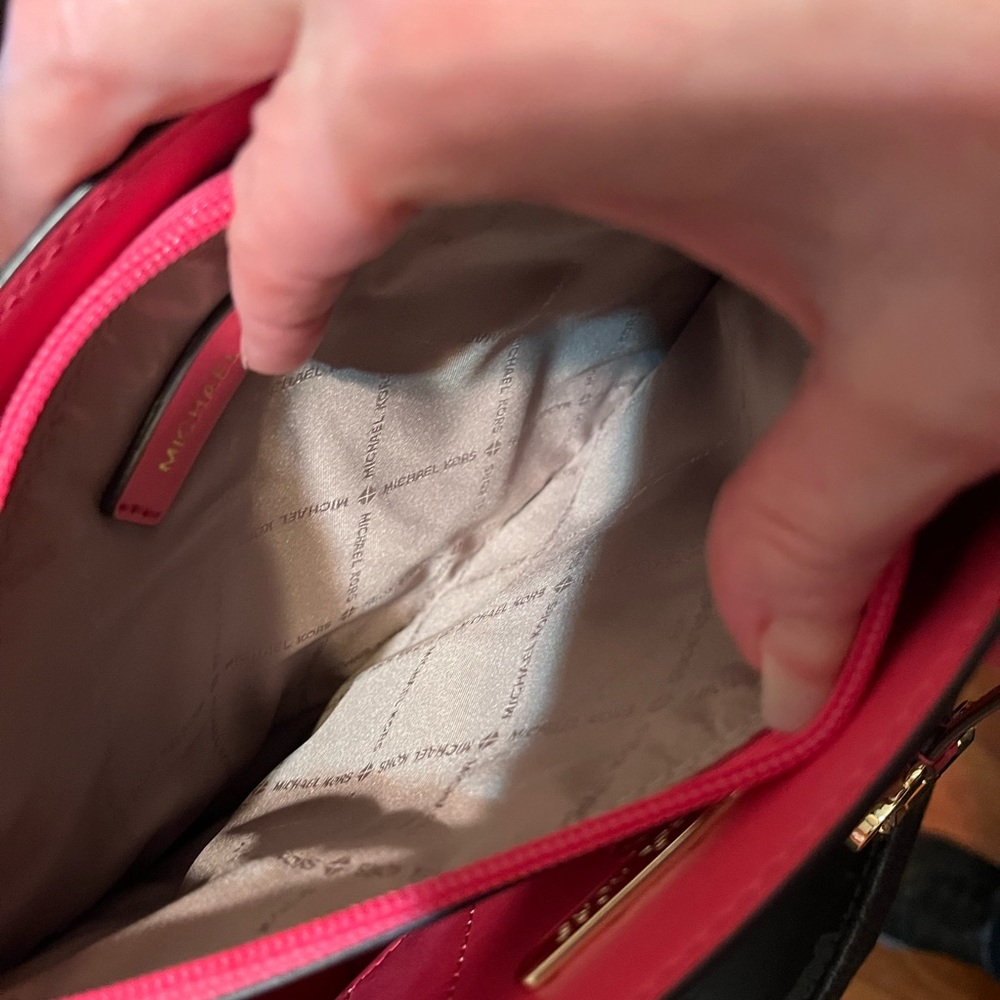 Michael Kors Hibiscus Pink Satchel - Picture 4 of 9